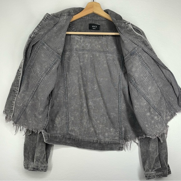 Gray Distressed Button Jacket Corduroy Like Grey Small Vici - Picture 6 of 7